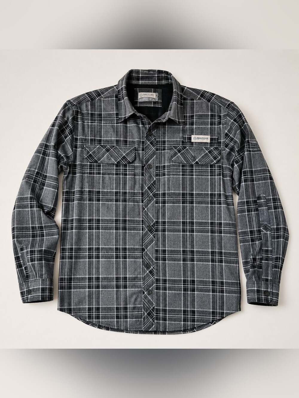Magellan Outdoor Gray Plaid Fishing Shirt Men's XL Long Sleeve Vented Performanc